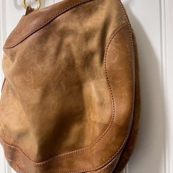 Marc Jacobs Tan Leather Hobo Bag with Gold Accents - Picture 7 of 16